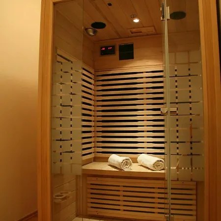And Jacob Hotel 3*