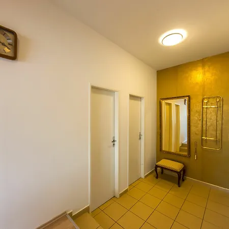 And Jacob Hotel 3*